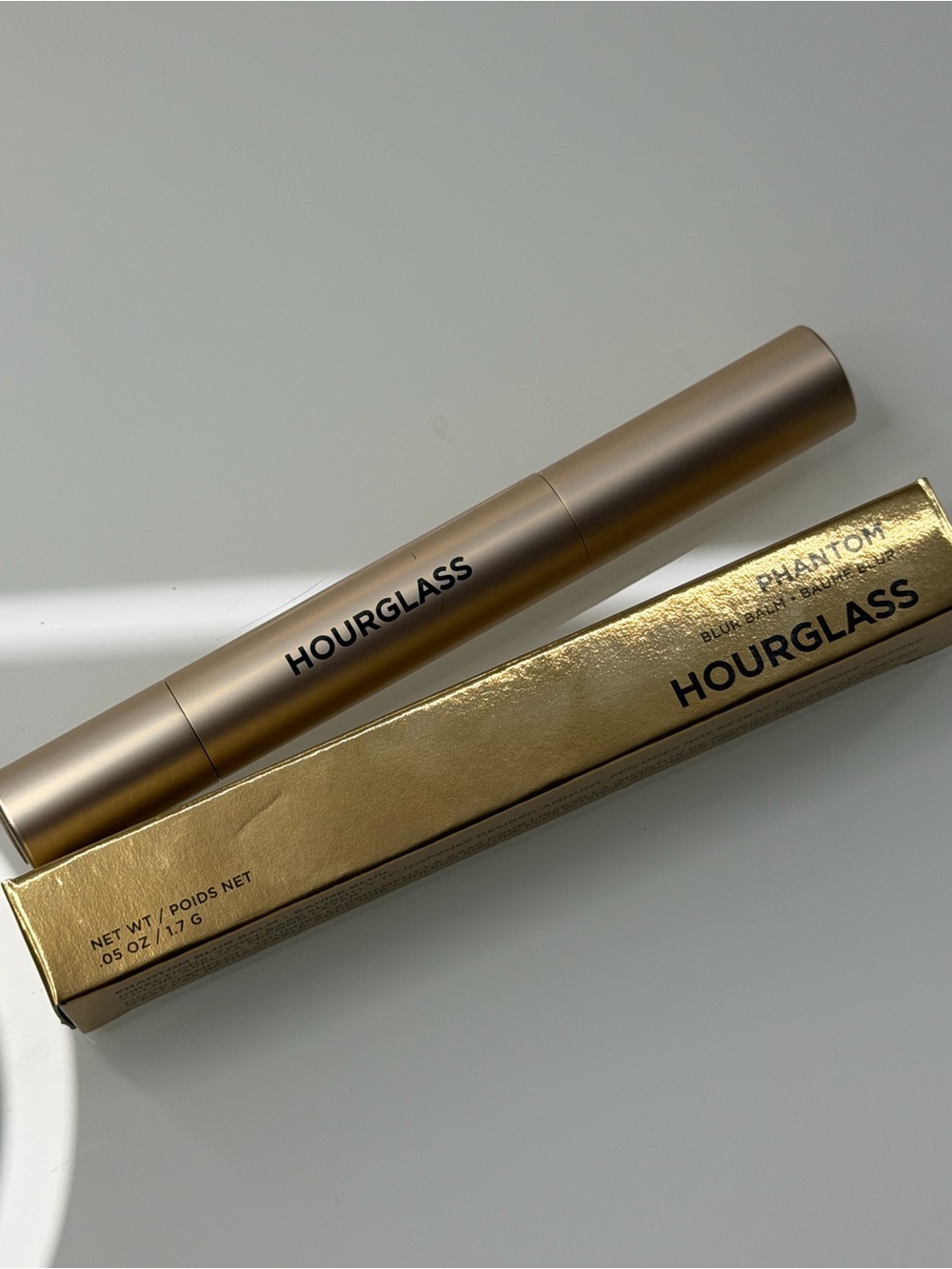 Hourglass Phantom Blur Balm Enigma